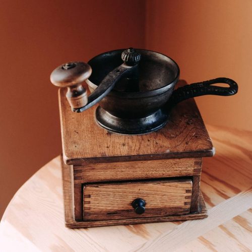 How to Date an Antique Coffee Grinder: Uncover Its Past